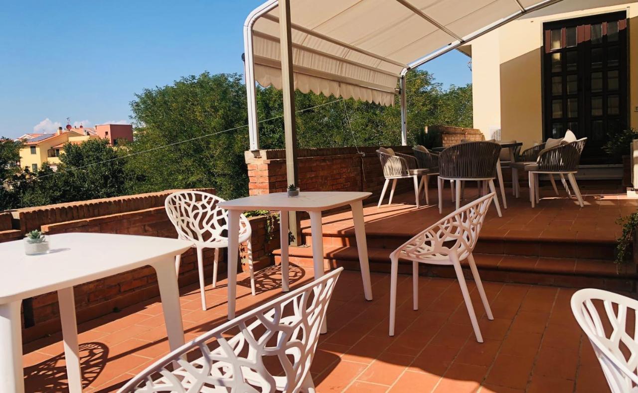 Couette-café Lavinia 3*