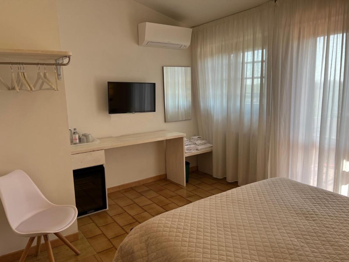 Lavinia Bed & Breakfast 3*